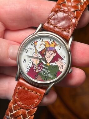 Disney Timex The Hunchback of Notre Dame Watch feat. Quasimodo Limited Edition